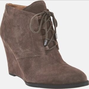 Franco Sarto Lennon Lace Up Ankle Wedge Bootie Grey Wome's Size 7 NWOB